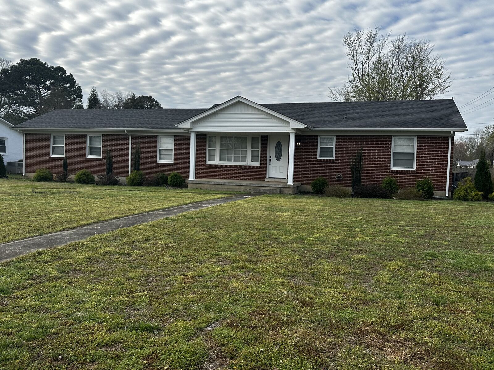 Property Photo: 601 5th St TN 38464