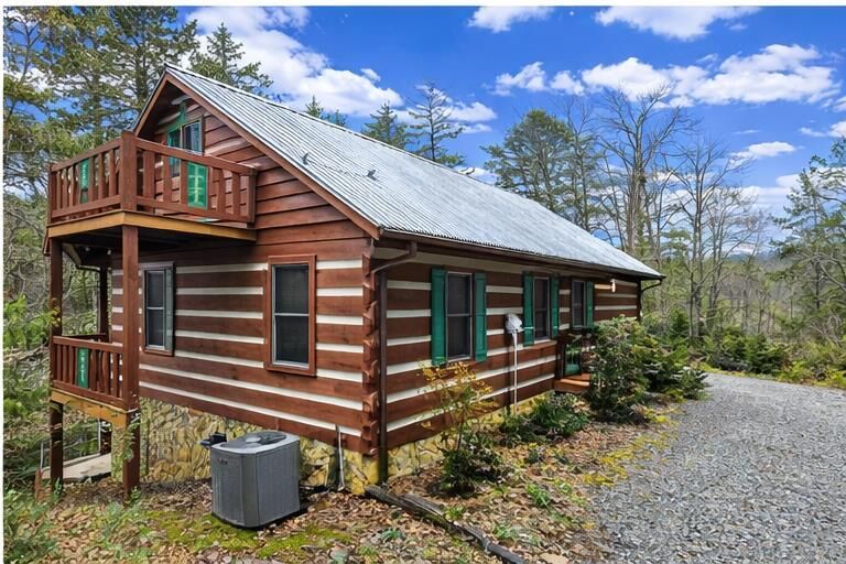 Property Photo:  206 Misty Hollow  GA 30513 