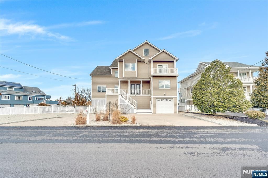 Property Photo:  1828 Cable Drive  NJ 08753 