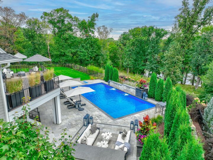 Property Photo:  21 Cherrywood Circle  MN 55127 