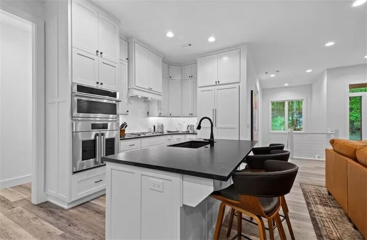 Property Photo:  6 Upton Lane  AR 72714 