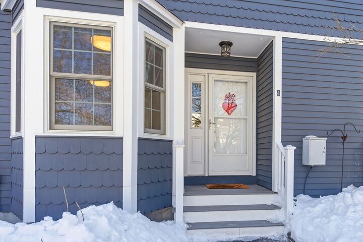 Property Photo:  4 Waterfall Ln 4  MA 01757 