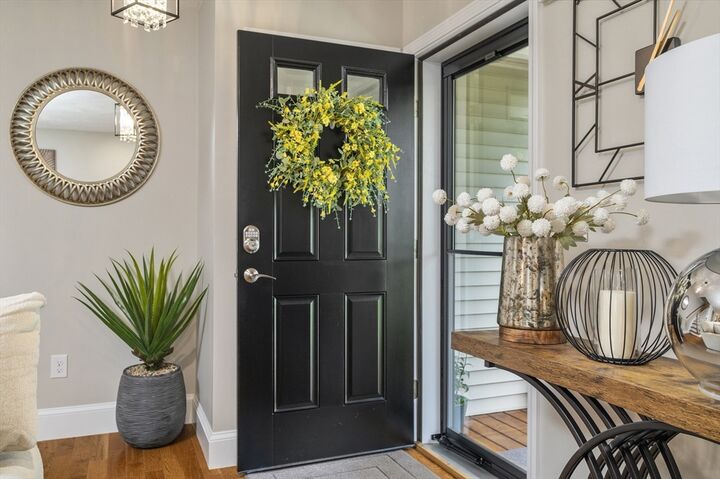 Property Photo:  16 Farnum St  MA 01569 