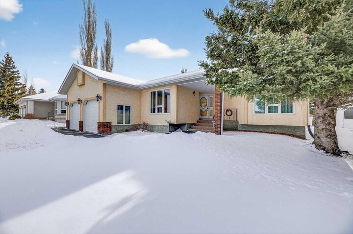 Property Photo:  5507 Shannon Drive  AB T4H 1C2 