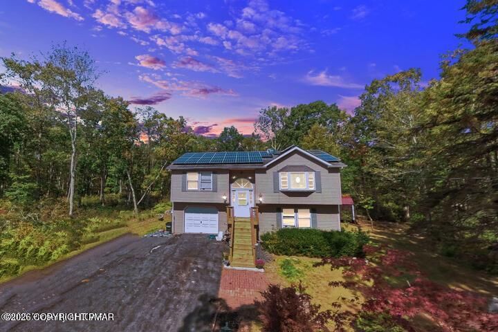 Property Photo:  104 Yvette Court  PA 18328 