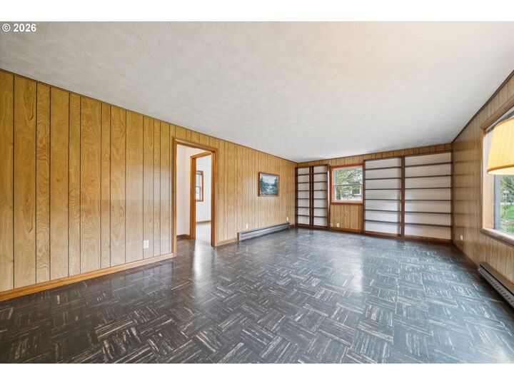 Property Photo:  20085 Highway 213  OR 97045 