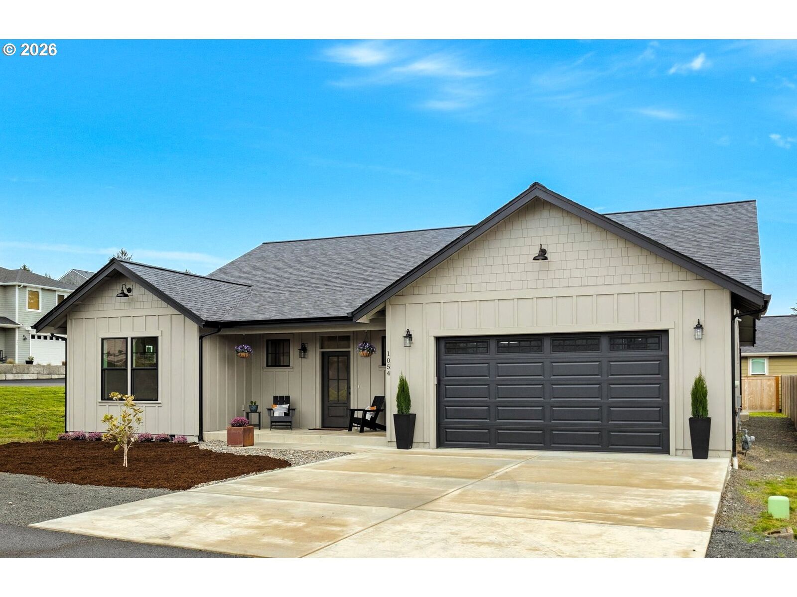 Property Photo:  1054 Picture Pl  OR 97138 