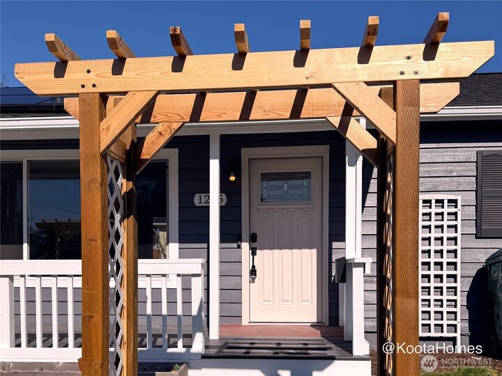 Property Photo:  1215  Skagit Street A  WA 98273 