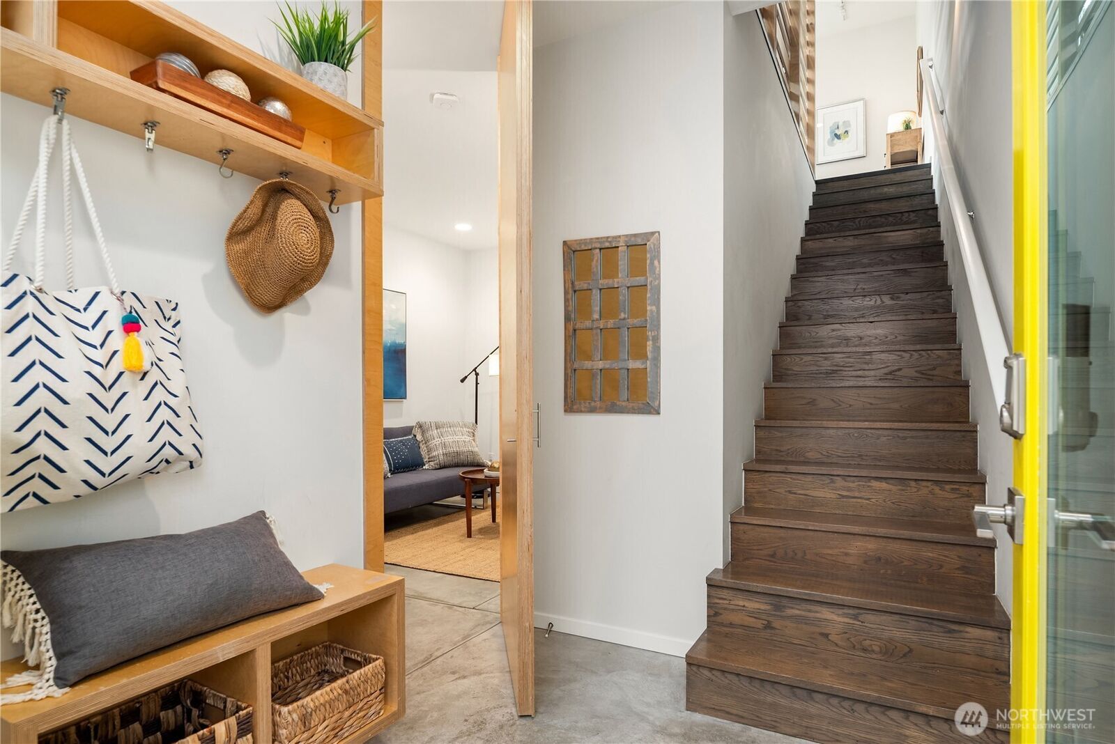 Property Photo:  1623  14th Avenue Unit E  WA 98122 