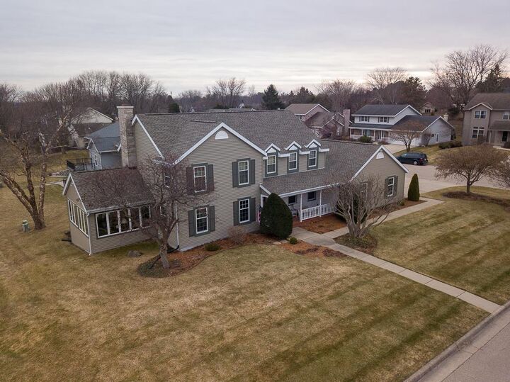 Property Photo:  2839 Cambridge Court  WI 53548 