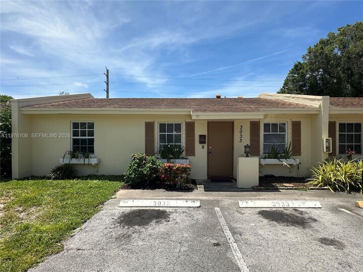 Property Photo:  3033 NW 68th St 12E  FL 33309 