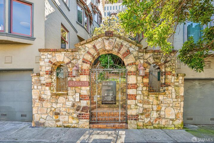 Property Photo: 415 Carl Street CA 94117