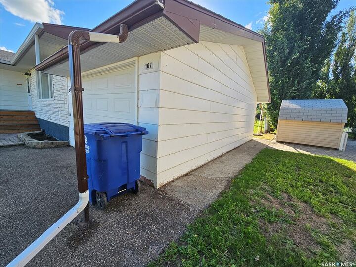 Property Photo: 107 Jubilee Bay SK S0K 4L0