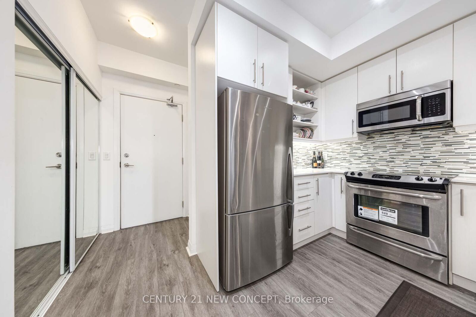 Photo de la propriété:  55 Oneida Crescent 409  ON L4B 0E8 