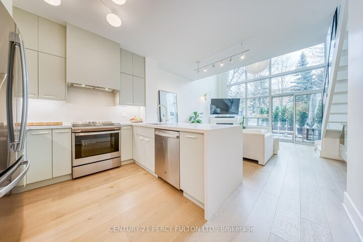 Property Photo:  200 Manitoba Street 106  ON M8Y 3Y9 