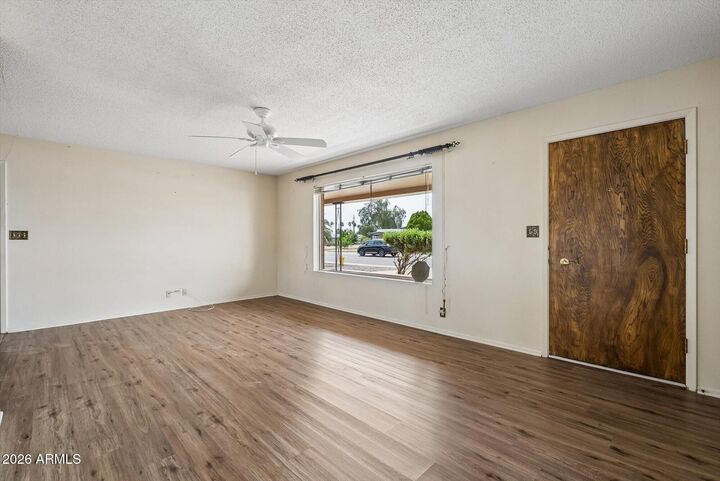 Property Photo:  509 N 53rd Place  AZ 85205 