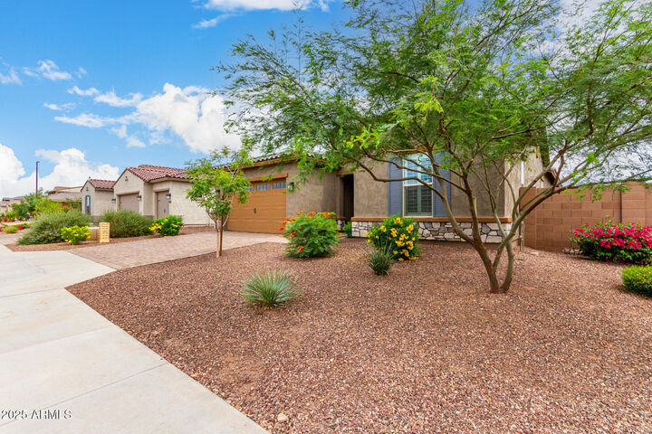 Property Photo:  18453 W Elwood Street  AZ 85338 