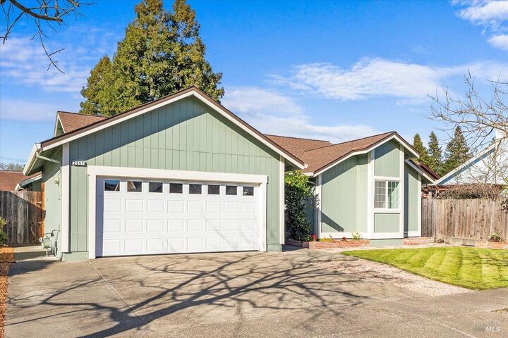 Property Photo:  2257 White Chapel Court  CA 95401 