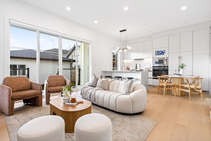 Property Photo: 6933 Prince Edward Street 2 BC V5X 3P2