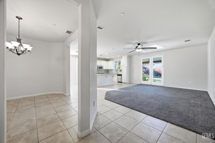 Property Photo:  9902 Jersey Shore Drive  CA 93314 