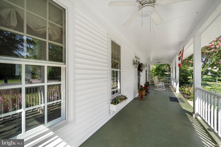 Property Photo:  6632 Pelhams Trace  VA 20120 