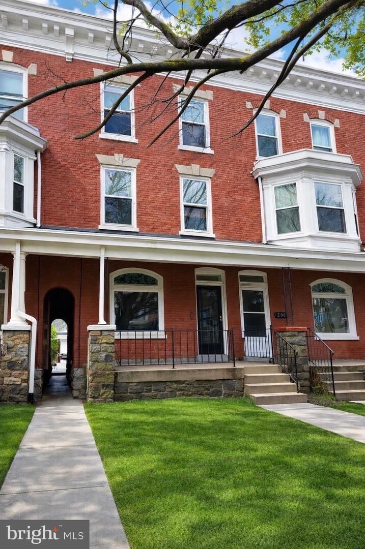 Property Photo:  210 Ruby Street  PA 17603 