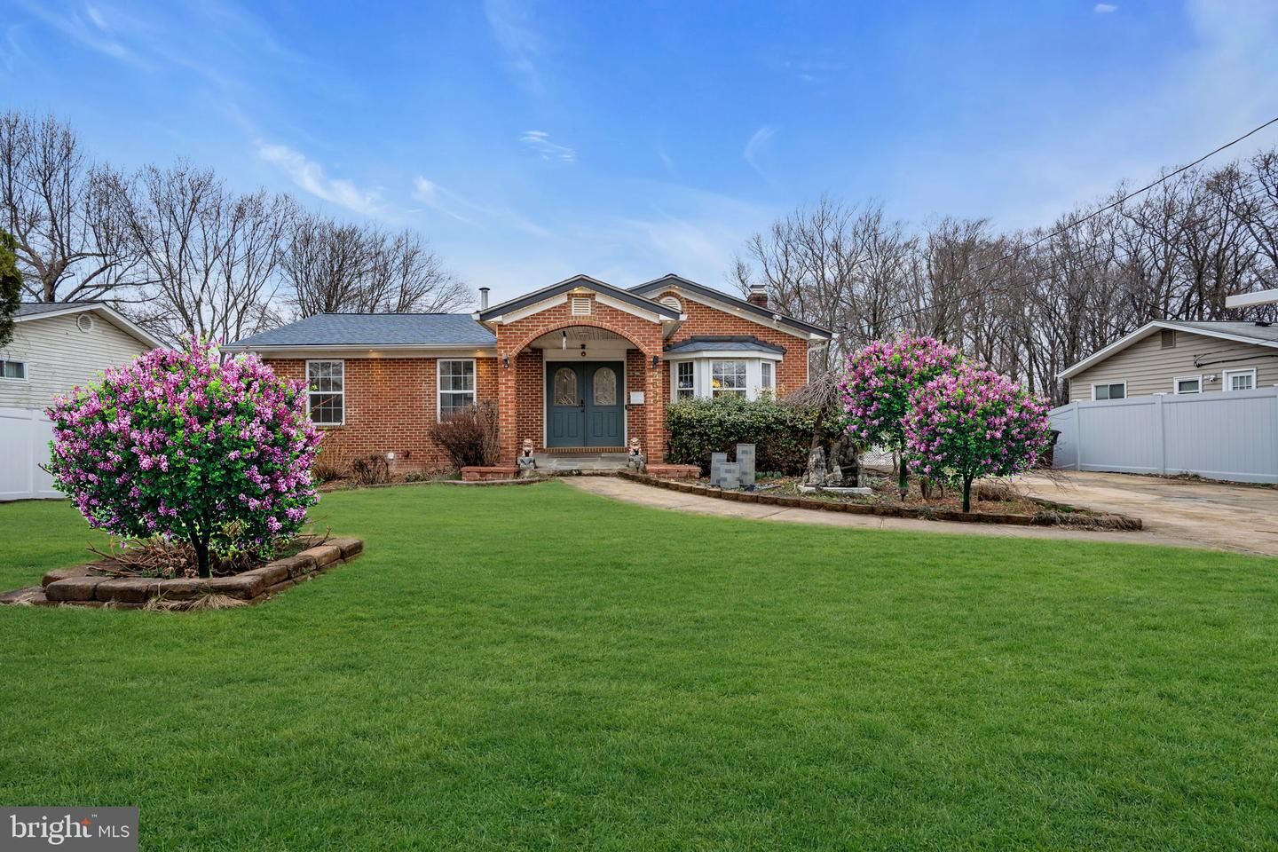 Property Photo: 7839 Heritage Drive VA 22003