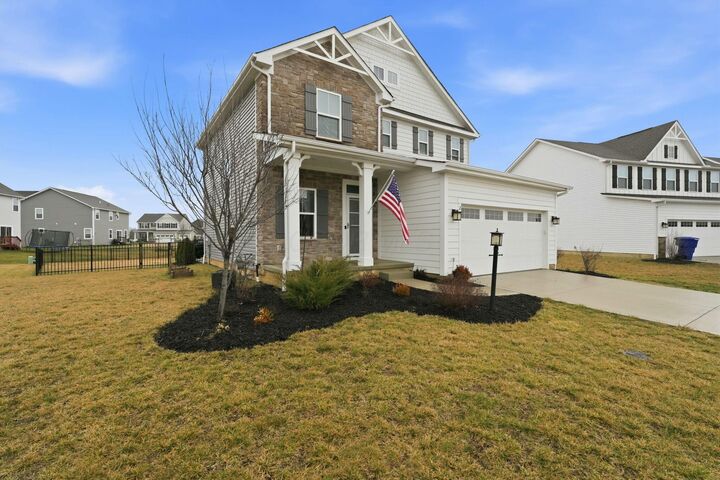 Property Photo:  207 Haughton Lane  OH 43035 