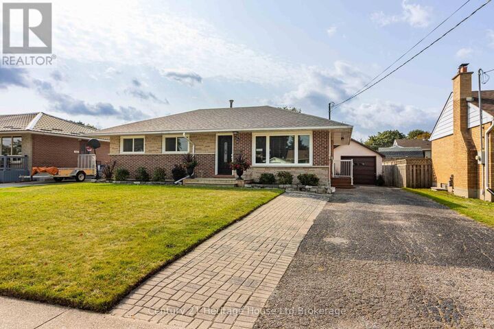Photo de la propriété:  1064 Sovereign Road  ON N4S 5P2 