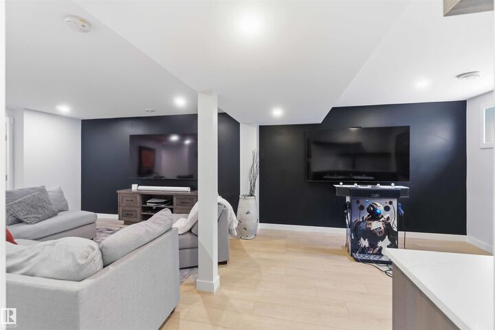 Property Photo: 2331 71 Street SW AB T6X 1Z1