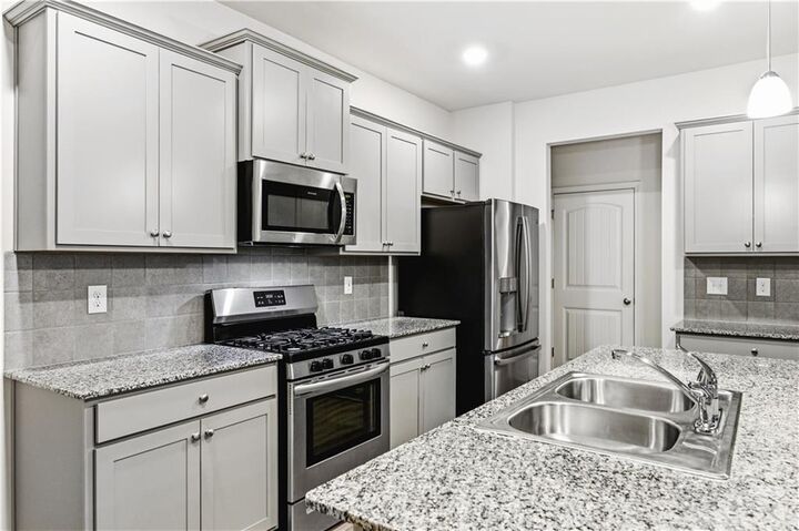 Property Photo:  120 Woodhouse Circle  GA 30102 