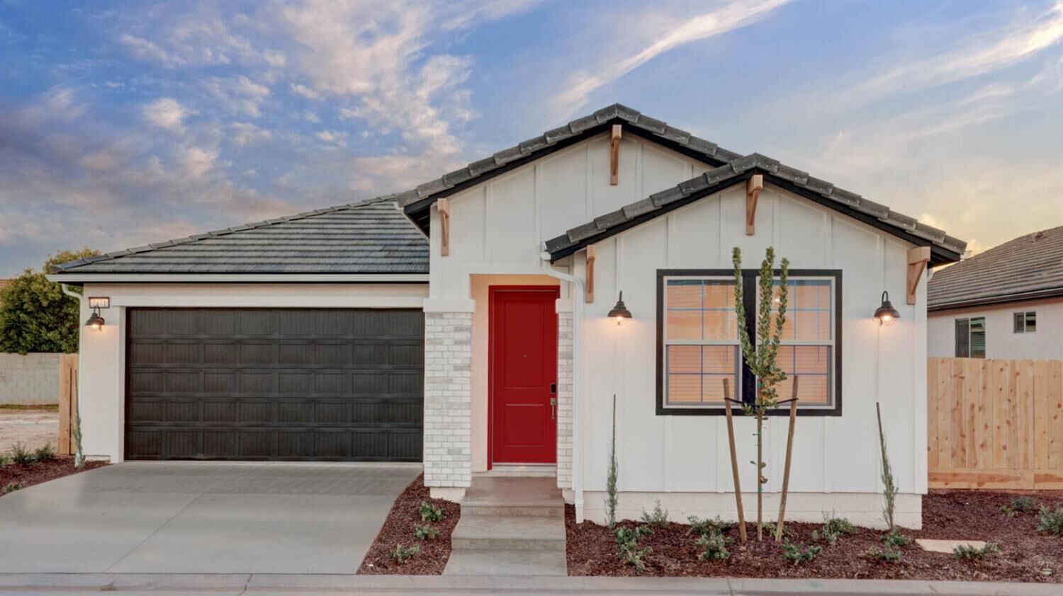 Property Photo:  2471 E O'Keefe Drive  CA 93720 