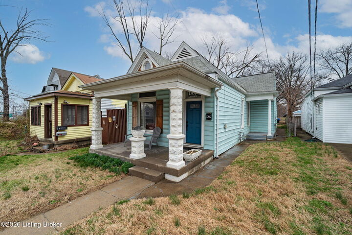 Property Photo:  1707 S Preston St  KY 40217 