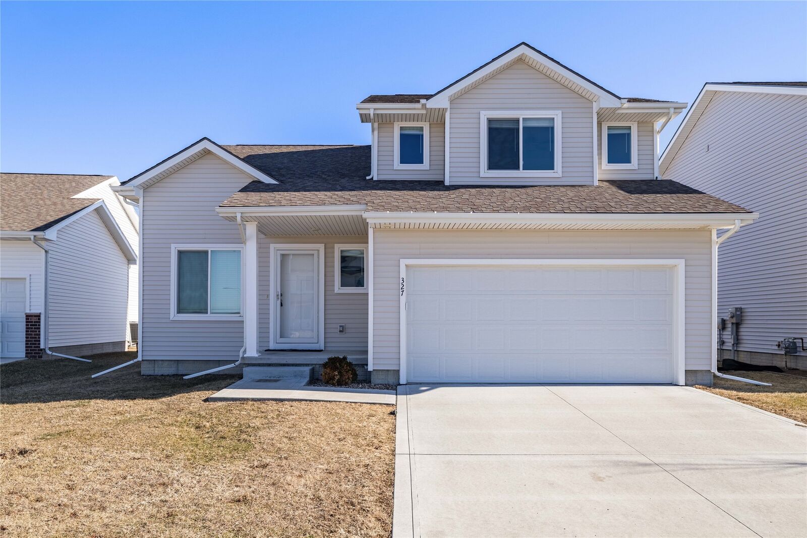 Property Photo:  327 NE Adams Avenue  IA 50073 