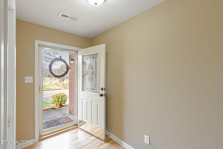 Property Photo: 3754 Tilbury Way TN 37921