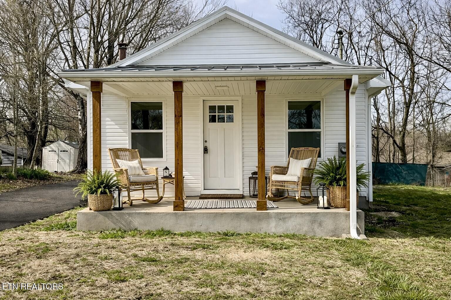 Property Photo:  1607 Berry Rd  TN 37920 