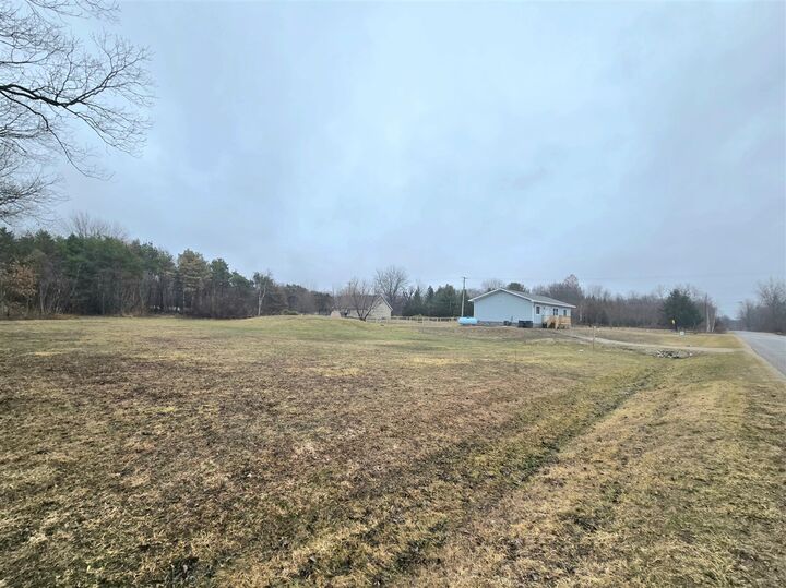 Property Photo: 5885 73 1/2 Street MI 49090
