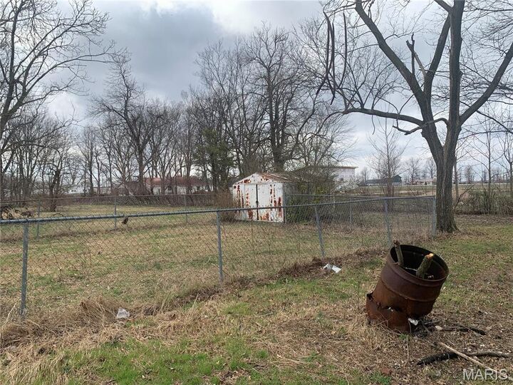 Property Photo: 205 N Maple Street MO 63827