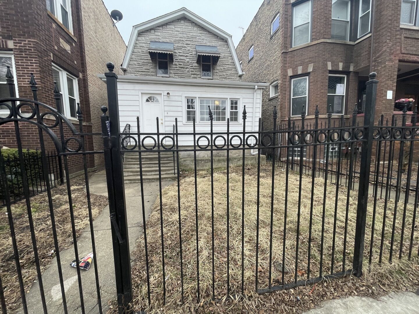 Property Photo:  4913 W Jackson Boulevard  IL 60644 
