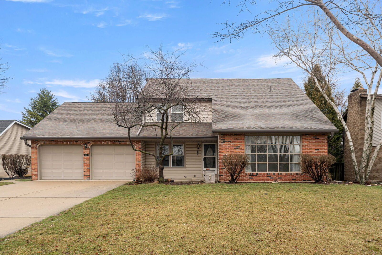 Property Photo:  302 Meadow Drive  IL 60404 