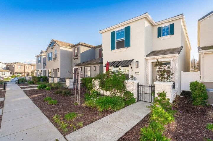 Property Photo:  3127 Blackbird Court  CA 95691 