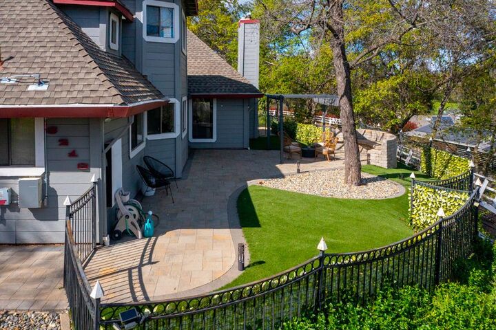 Property Photo: 3218 Cambridge Road CA 95682