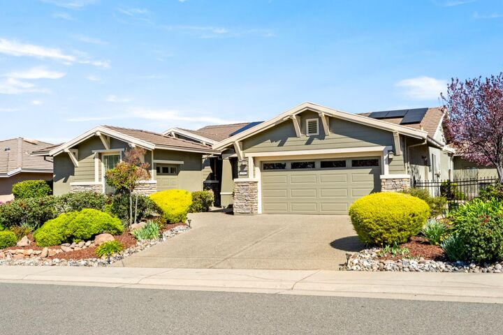 Property Photo:  2582 Kingfisher Lane  CA 95648 