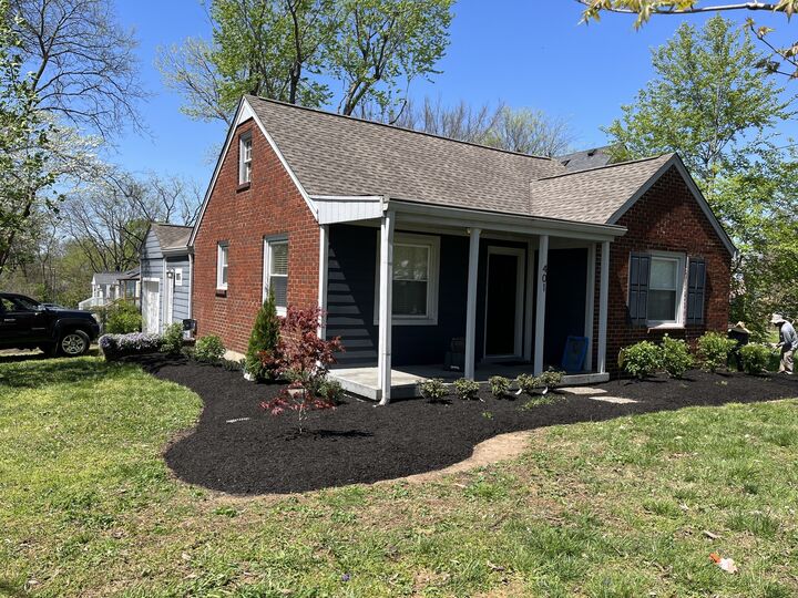 Property Photo:  401 Chapel Ave  TN 37206 