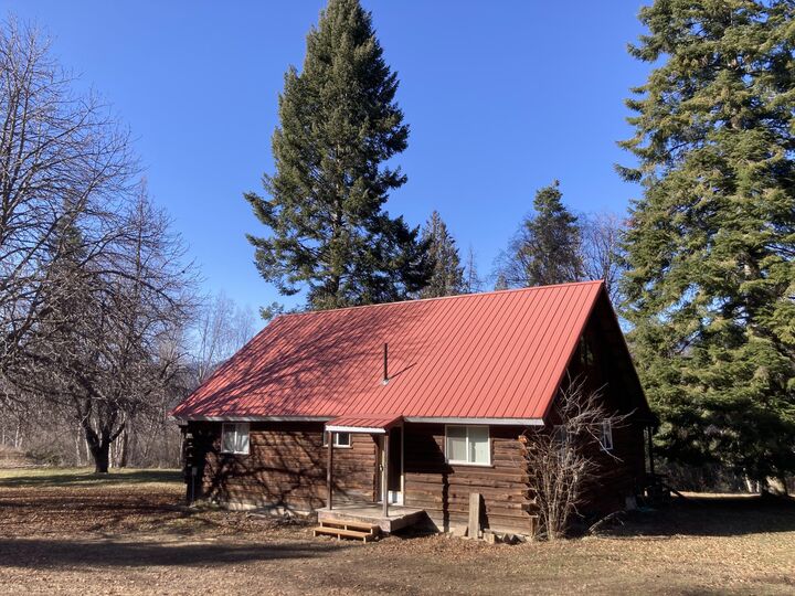 Property Photo:  4911 Nixon Way  WA 99114 