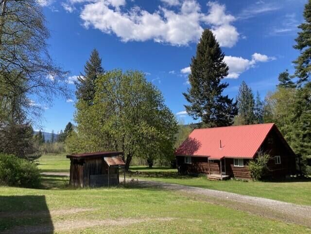Property Photo: 4911 Nixon Way WA 99114