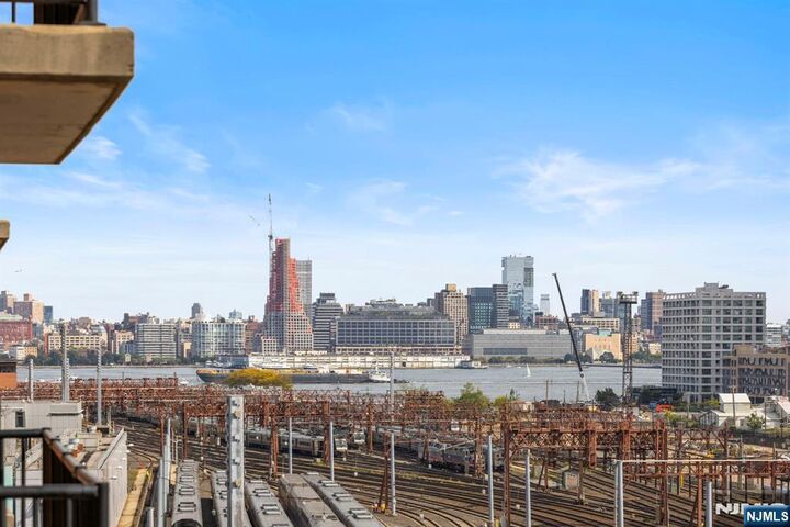 Property Photo:  700 Grove Street 9-M  NJ 07310 