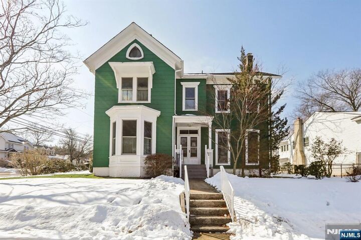 Property Photo:  75 Prospect Street  NJ 07424 