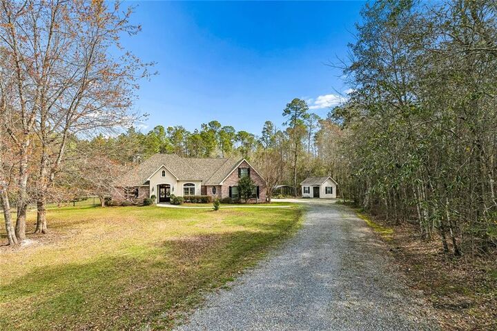 Property Photo:  236 Stephanie Lane  LA 70435 