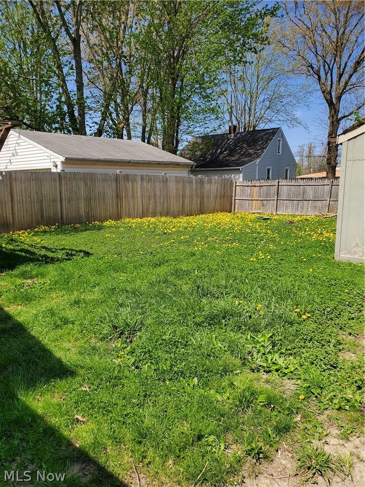 Property Photo:  35134 Spruce Street  OH 44039 